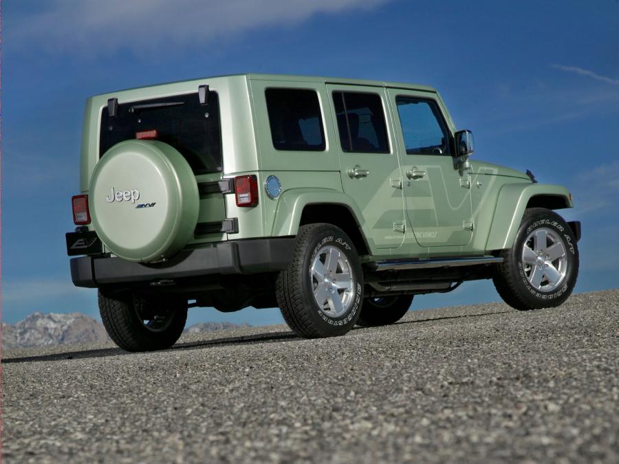  Jeep Wrangler Unlimited EV Concept 2009 года  (фото 8 из 13)